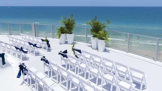Max Beach Resort